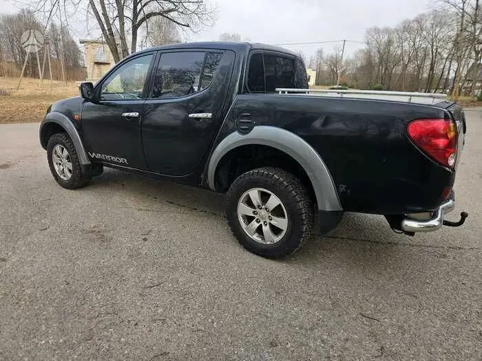Продам Mitsubishi L200 5