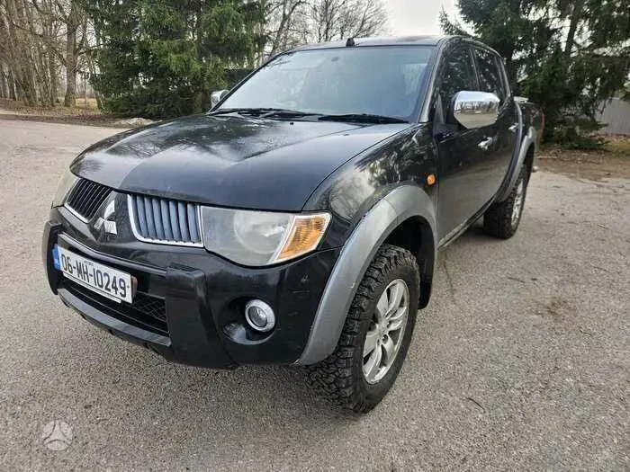 Продам Mitsubishi L200 2