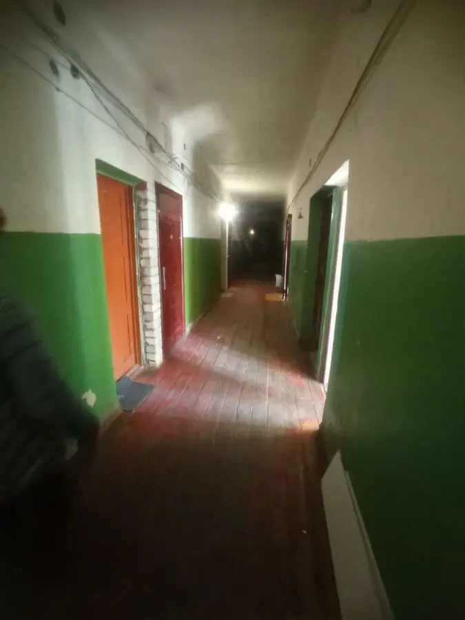 Продам МЕГАДЕШЕВУ 2-о кімнатну гостинку на ХТЗ за 7000. 2