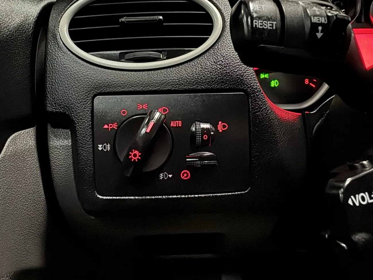 Ford Focus 1.6Duratec 16V 5МКПП 2010 р.в. (100 к.с.) 10