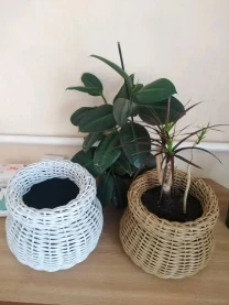 кашпо з ротангу