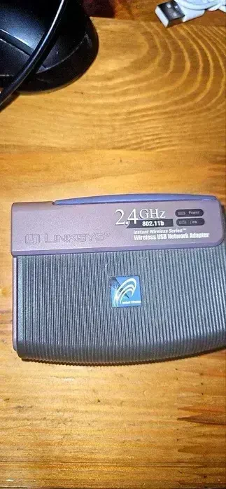 Сетевой USB-адаптер Linksys Instant Wireless - 802.11b (WUSB11-V.2.6) 3