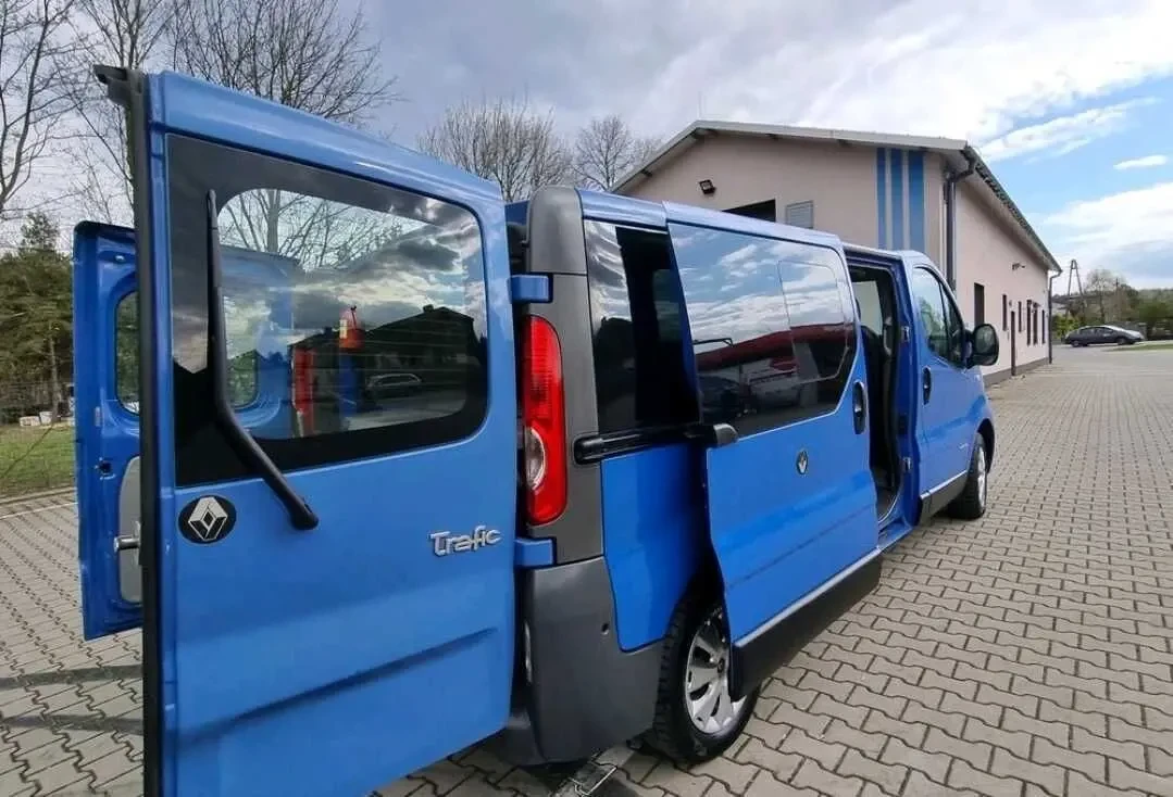 Авто для ЗСУ Renault Trafic 2,0 D 6