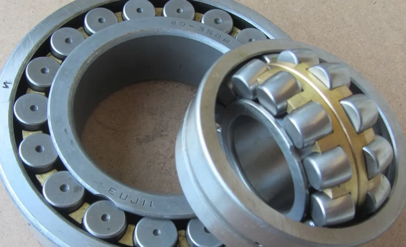 Подшипник роликовый конический -127509 8