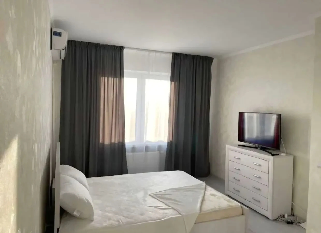 Сдам 1к квартиру в ЖК Атлант Поля центр