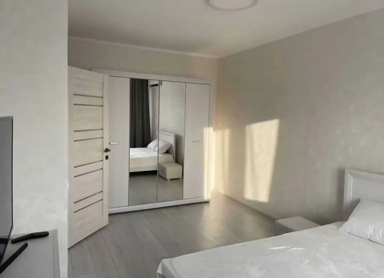 Сдам 1к квартиру в ЖК Атлант Поля центр 4