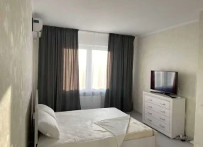 Сдам 1к квартиру в ЖК Атлант Поля центр