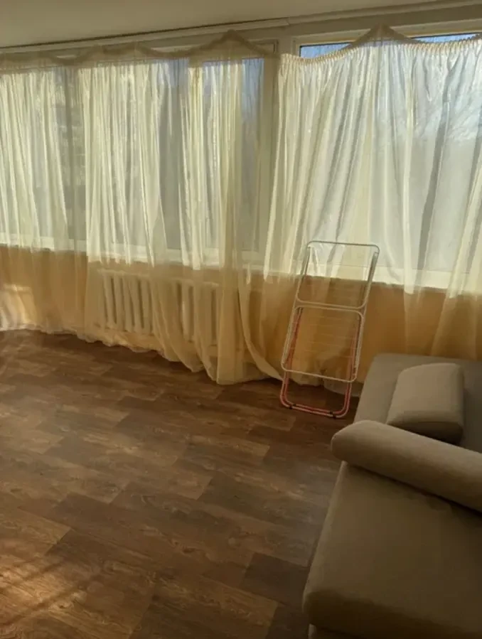 Продаётся уютная и светлая 2-комнатная квартира в популярном районе 6