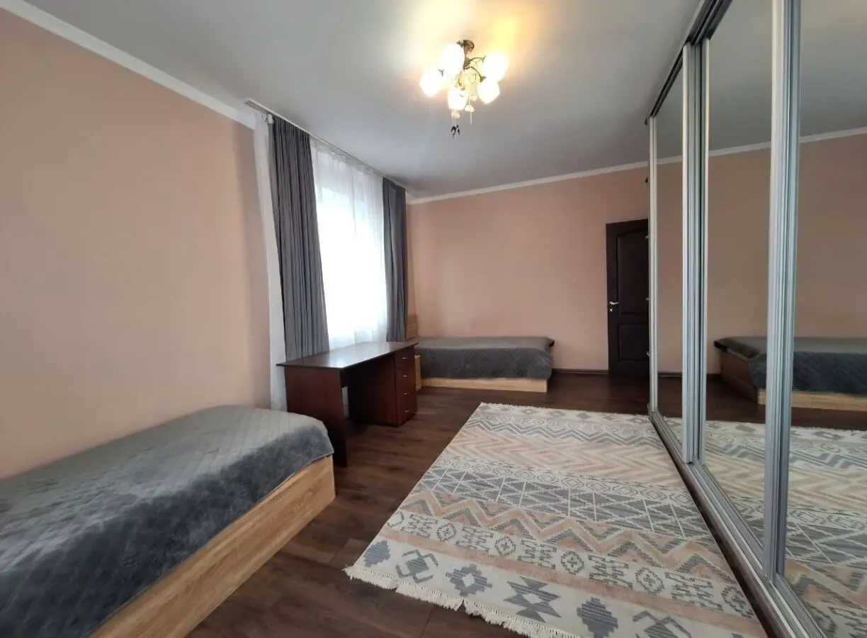 Сдам просторную 3к квартиру в ЖК Семейный Гагарина 5