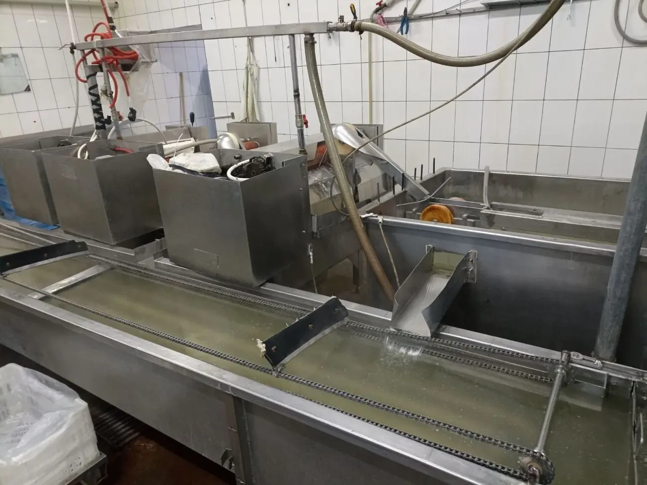 Лінія очищення оболонки з рециркуляцією води DAT-Schaub RS 800mm-4 7