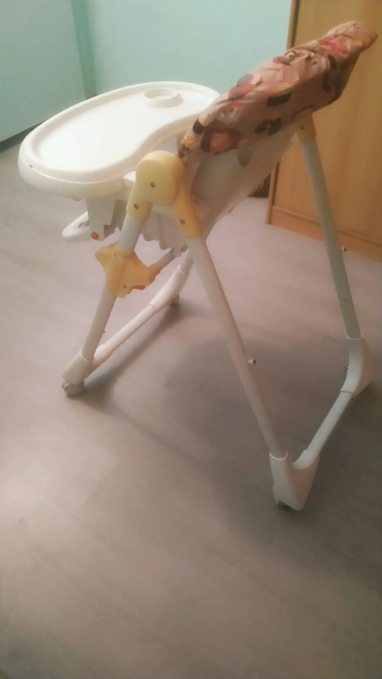 Продам стульчик для кормления 7