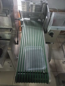 Автоматичний конвеєрний слайсер Scharfen