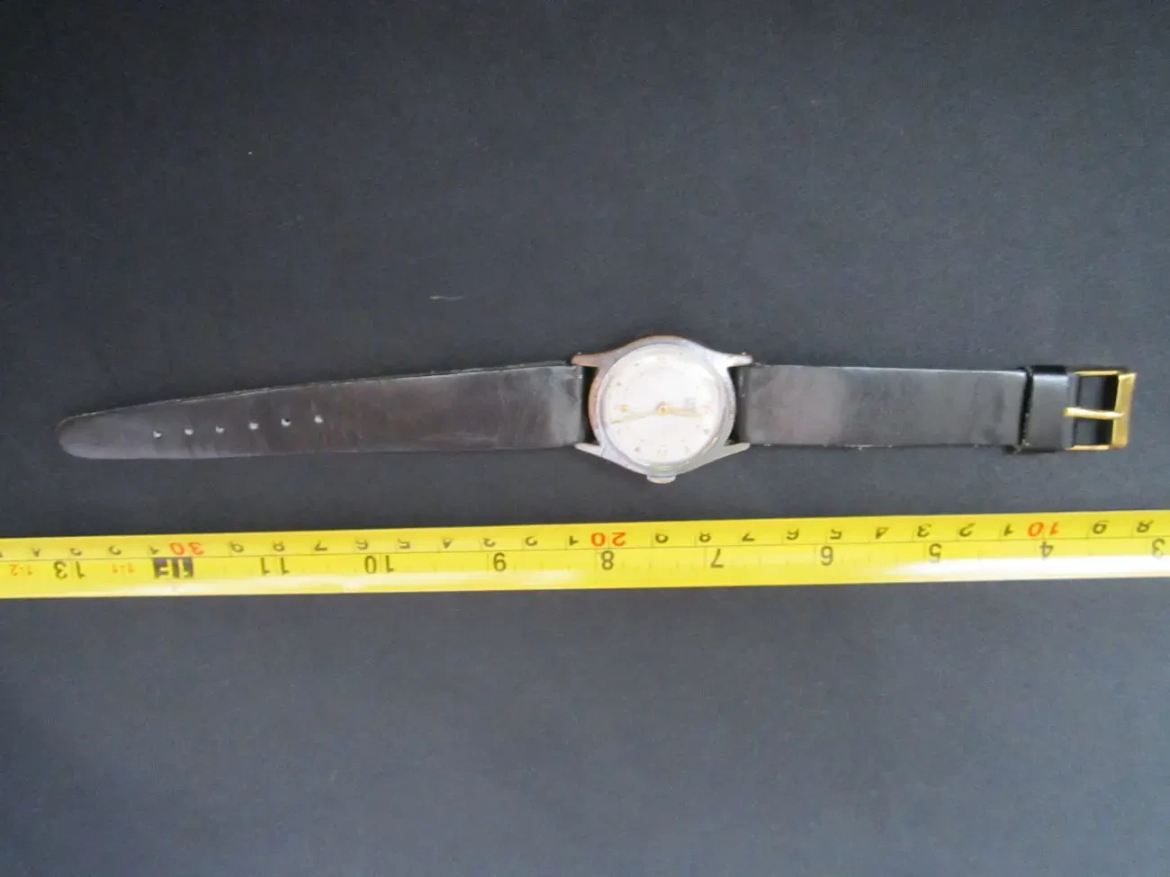 Часы мужские UMF Ruhla ГДР 3