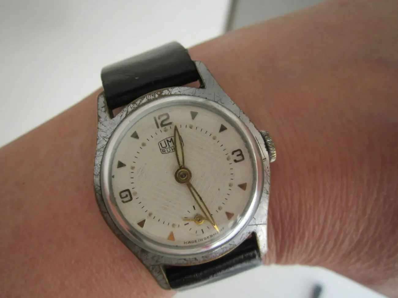 Часы мужские UMF Ruhla ГДР 8