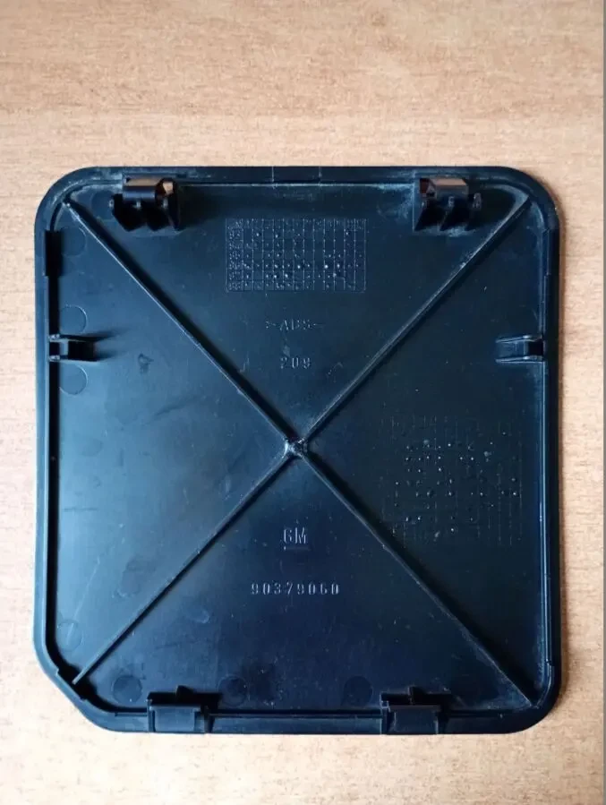 Крышка замка багажника седан Opel Astra G, Gm - 90379060.