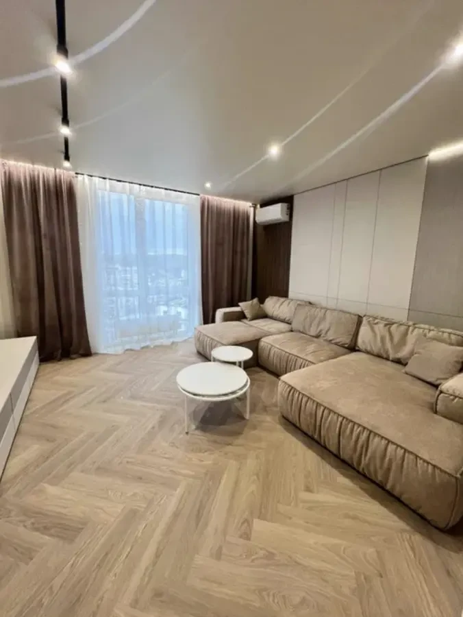 Продам 2 комнатную квартиру в ЖК Семейный 5