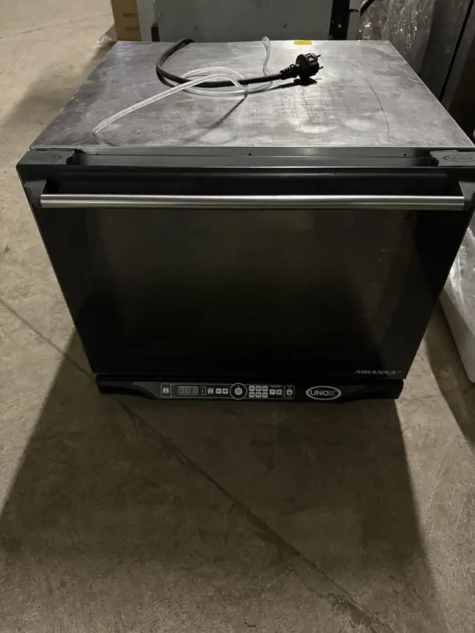 Конвекційна піч Unox Arianna XFT 135 7