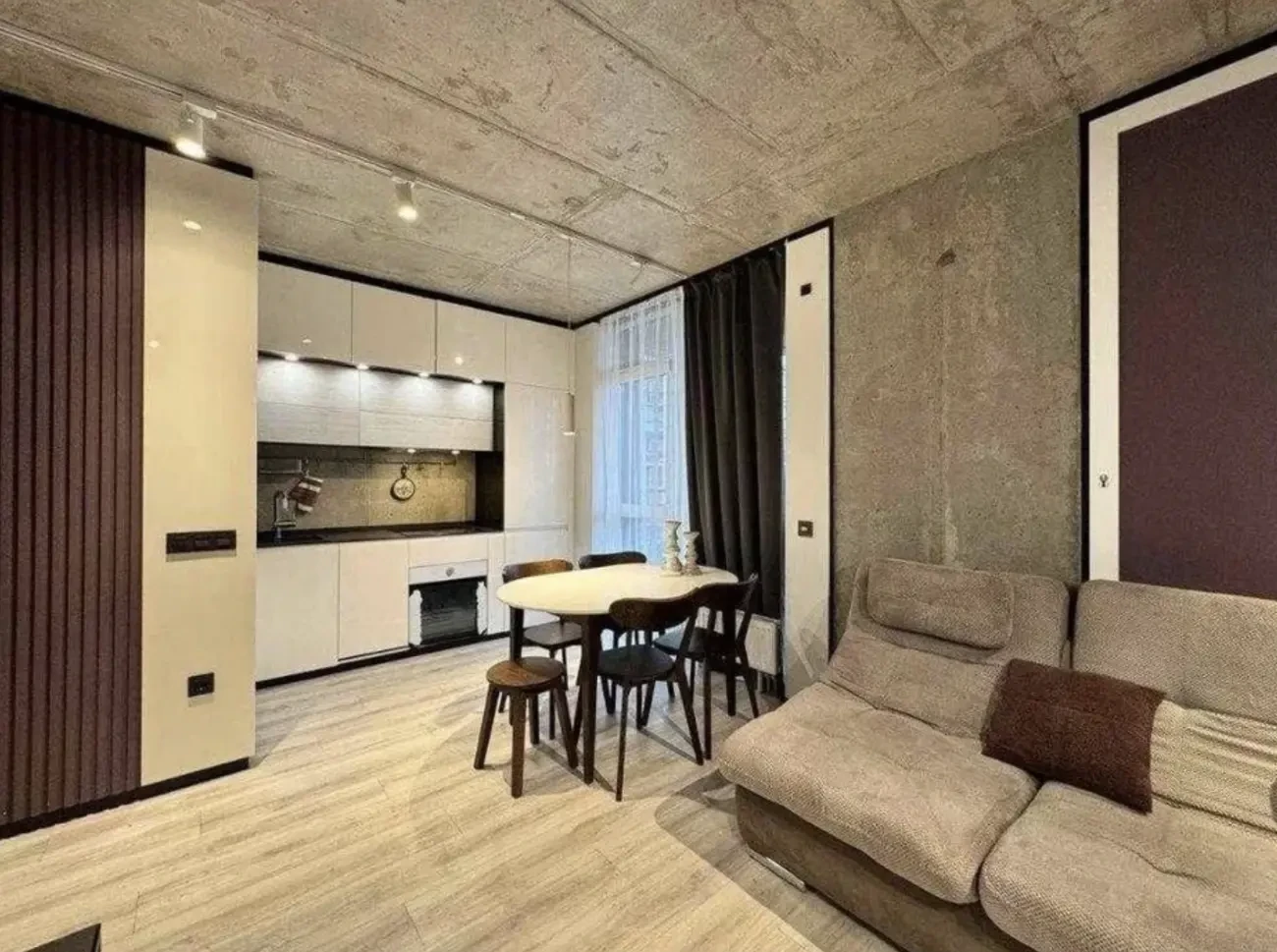 Продам 3к квартиру с авторским ремонтом в ЖК Небо 6