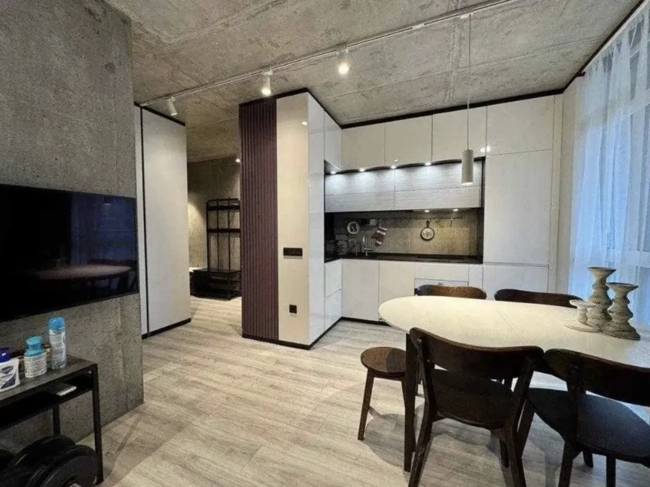 Продам 3к квартиру с авторским ремонтом в ЖК Небо 5