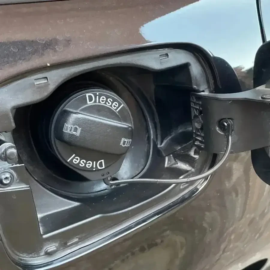 Поводок для кришки бензобака. 4