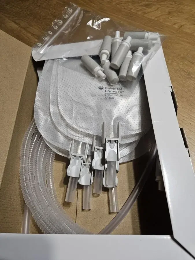 Сечоприймачі Conveen Coloplast 750ml, гофрованою трубкою 70см.