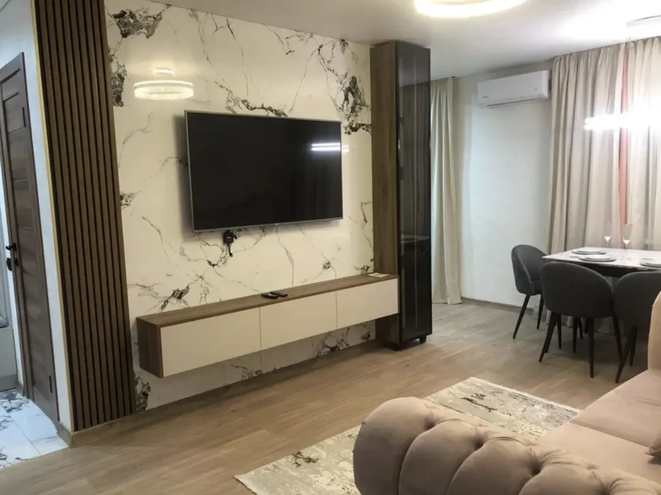 Продам 3 комнатную квартиру на проспекте Поля с Евроремонтом 7