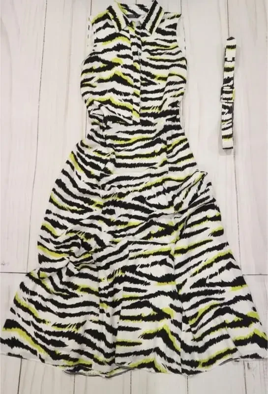 Яскрава сукня 3