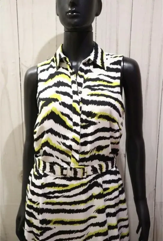 Яскрава сукня 2