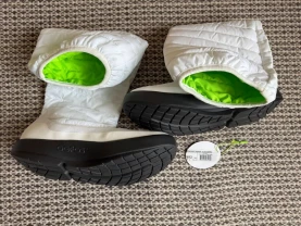 OOFOS OOmg Puffy Boot White - ультралегкі утеплені чоботи