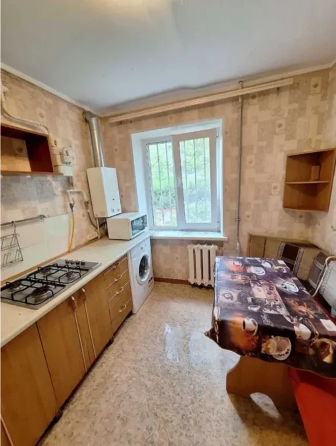 Продажа 2к квартиры, пр-т О. Поля, район ТЦ Славутич