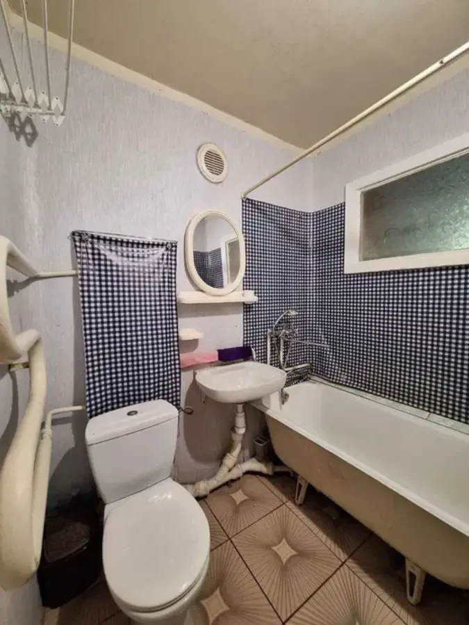 Продажа 2к квартиры, пр-т О. Поля, район ТЦ Славутич 9