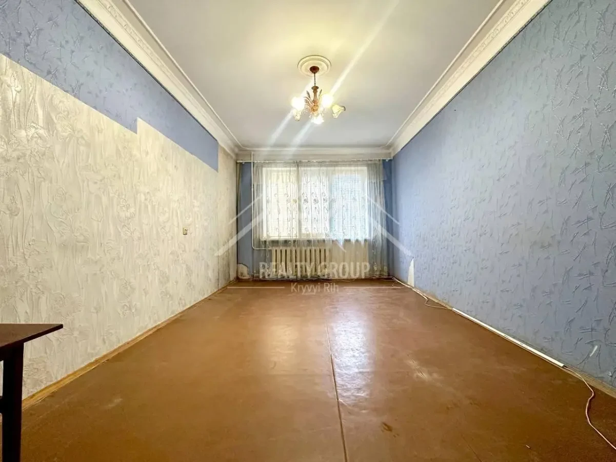 Продаж 3-кімнатної чешки на Спаській, 70 м2 3