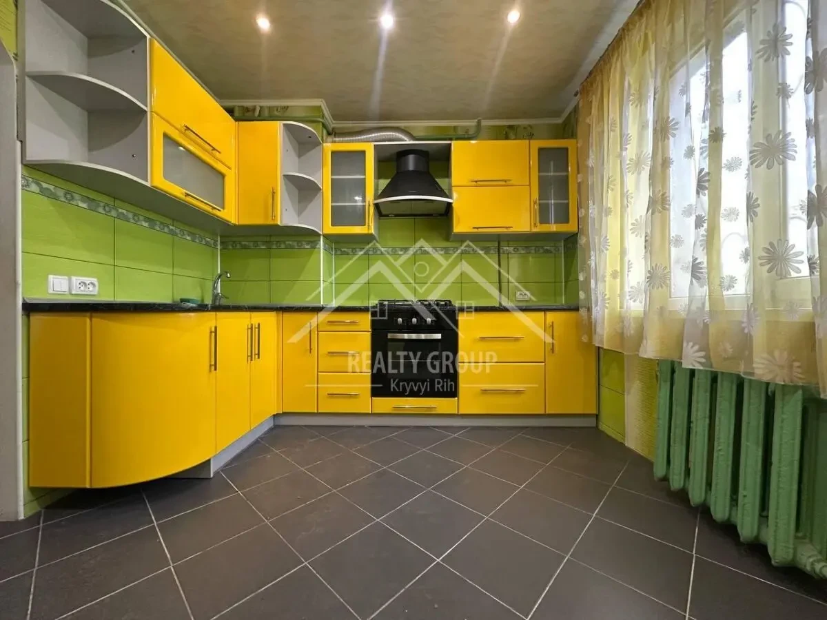 Продаж 3-кімнатної чешки на Спаській, 70 м2 2