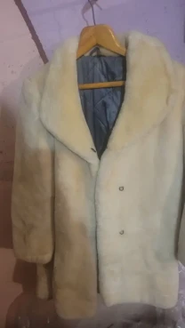 Продам мутонову шубу, натуральне хутро