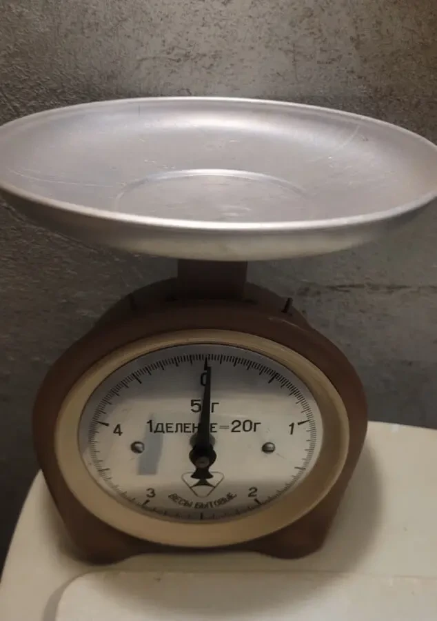 Продам настільні ваги 2