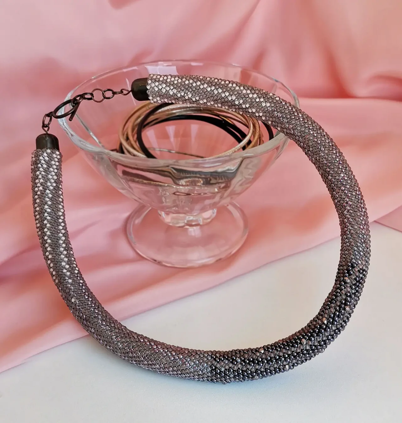 Прикраса із бісеру кольє-джгут Ніжність 8