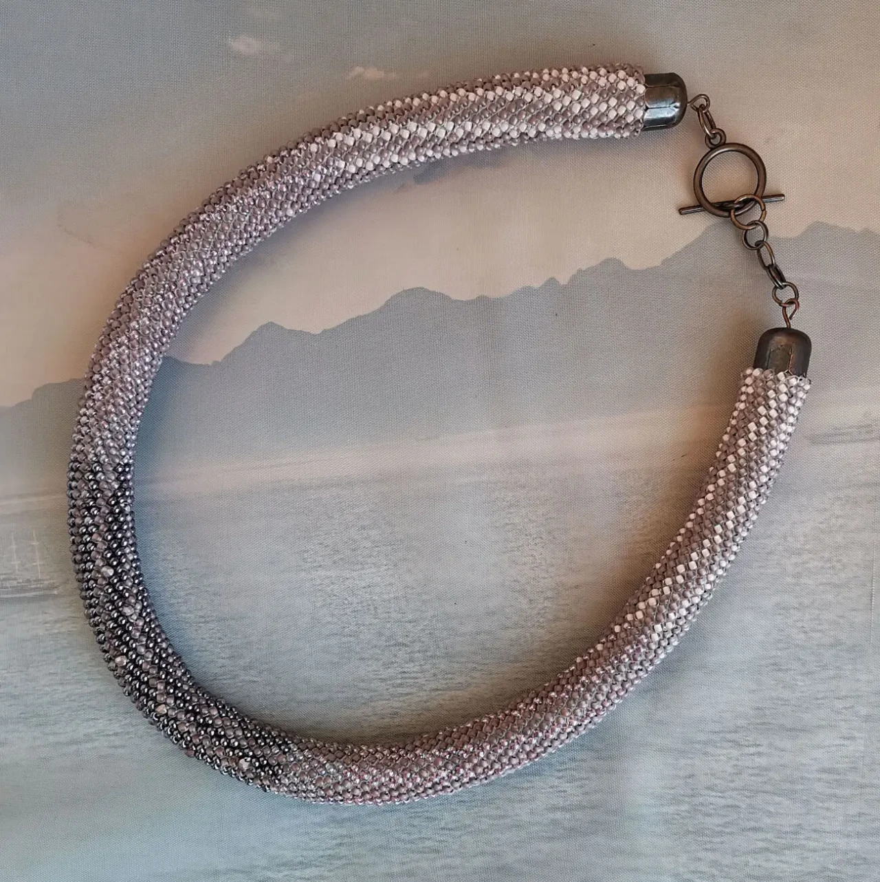 Прикраса із бісеру кольє-джгут Ніжність 5