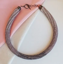 Прикраса із бісеру кольє-джгут Ніжність