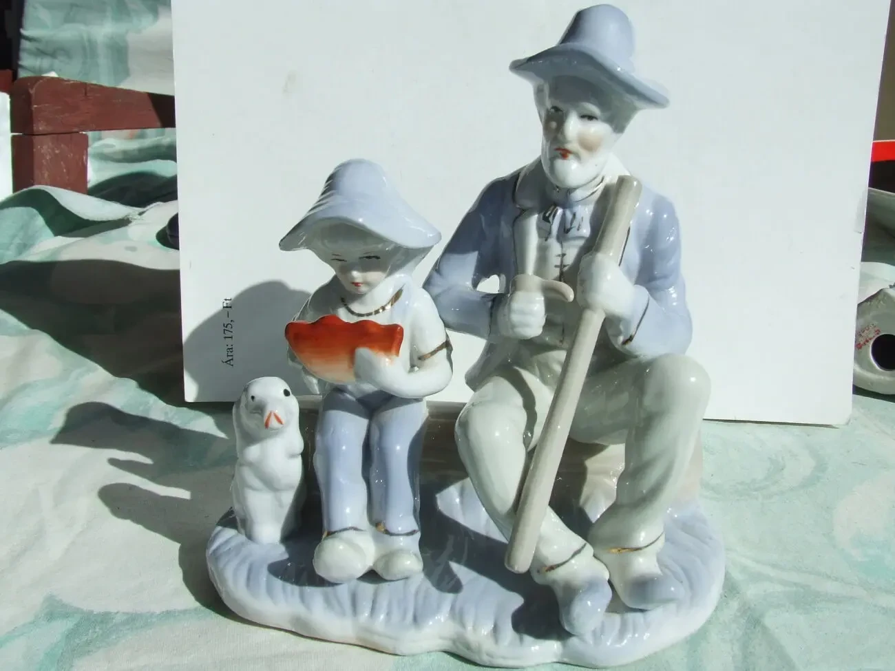 Фарфор дід з внуком роз. 18 х 18х 10 см. 1990 роки. ручний розпис. 5