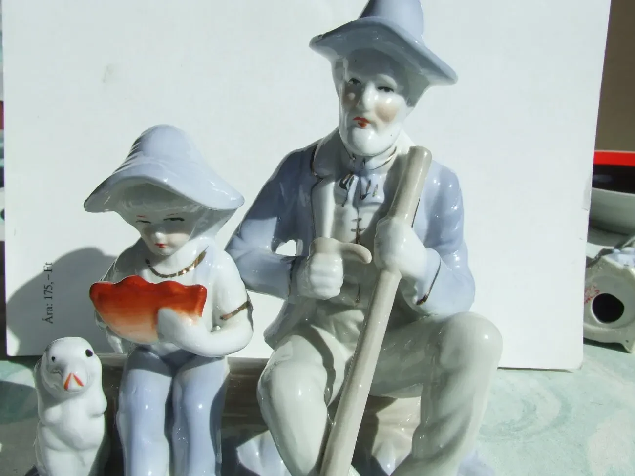 Фарфор дід з внуком роз. 18 х 18х 10 см. 1990 роки. ручний розпис. 4