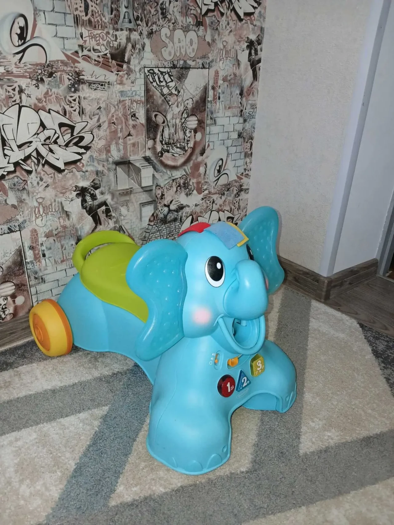 іграшка машинка слоник для діток 4