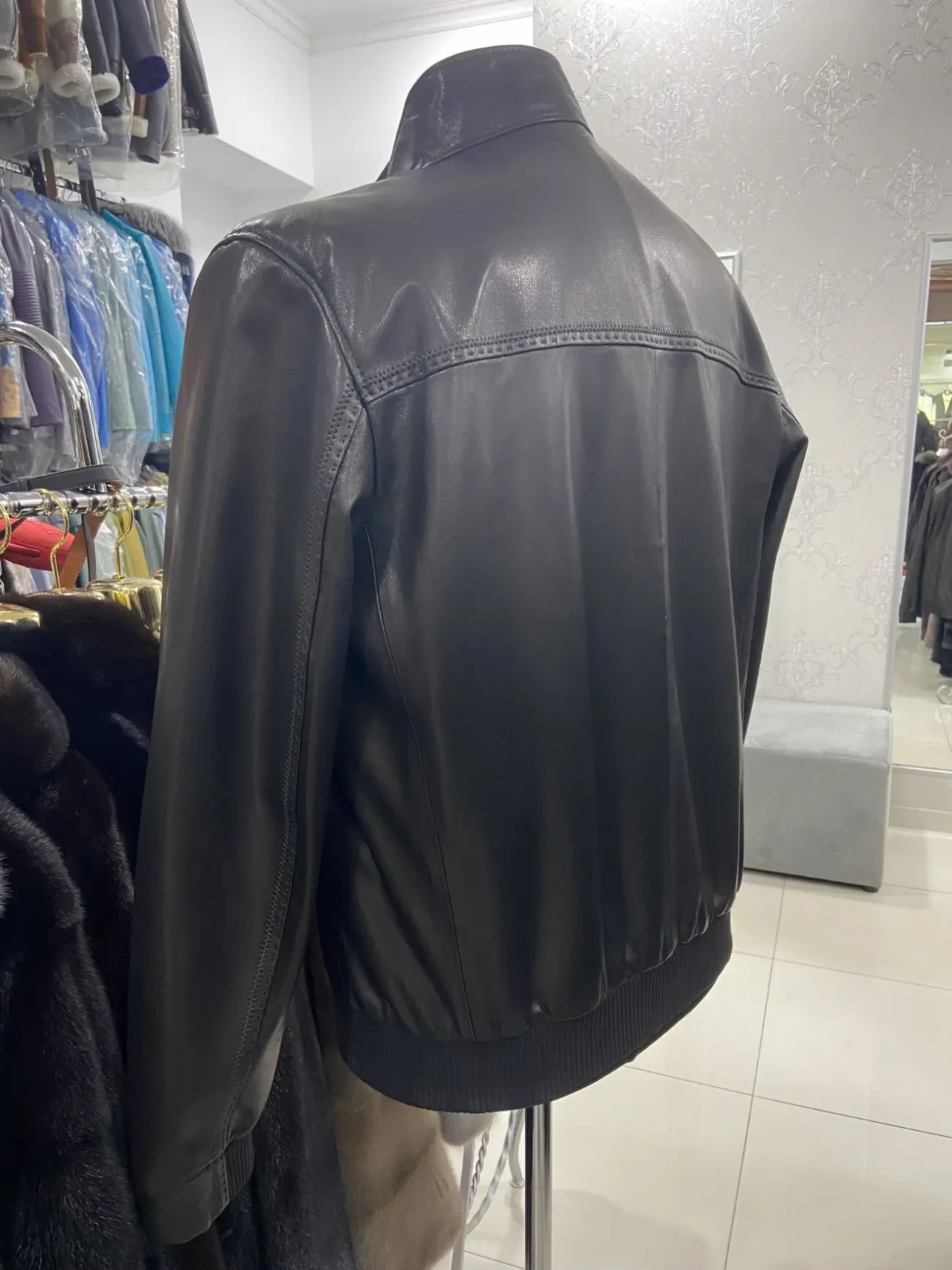 Чоловічі шкіряні бомбери комір стійка,джамбо та веджеталь 6