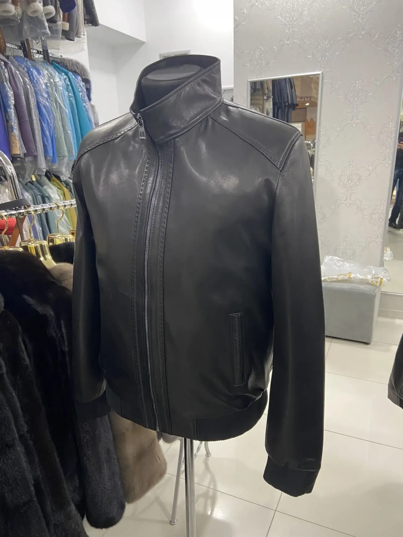 Чоловічі шкіряні бомбери комір стійка,джамбо та веджеталь 5