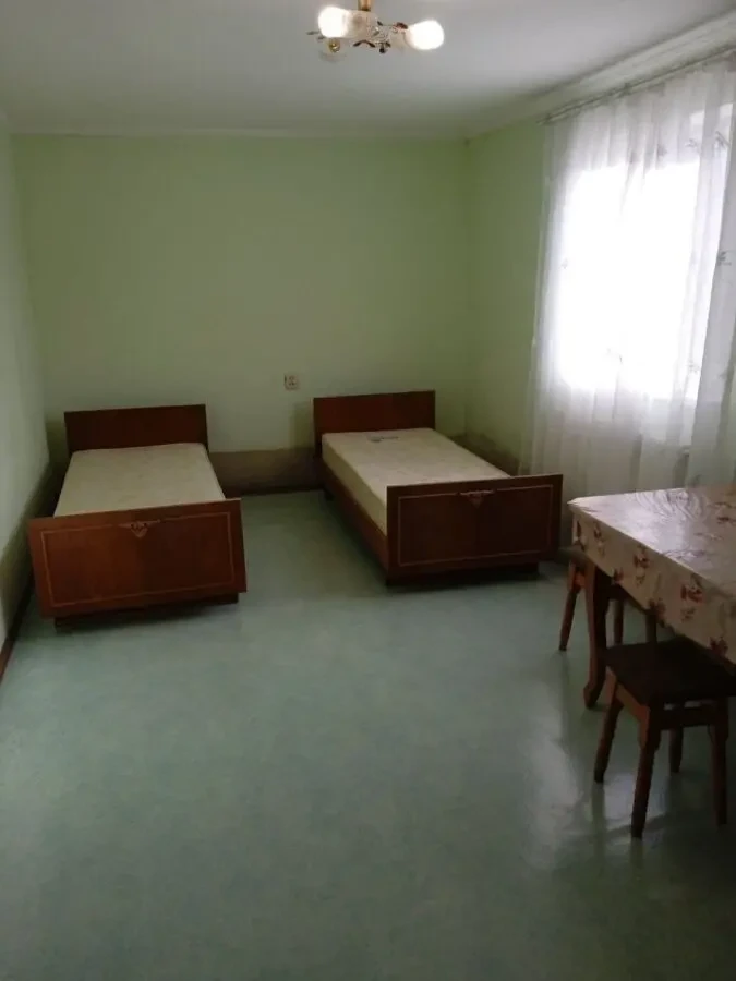 Здається окрема кімната, мікр. Ружична 8