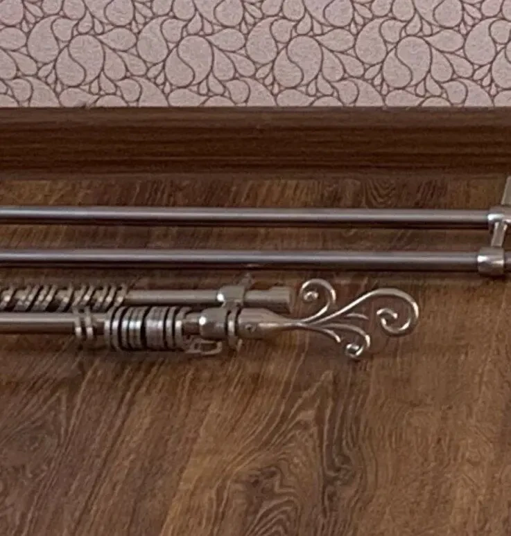 Два карнизи з нержавійки 1,5 м й 3,2 м (торг)