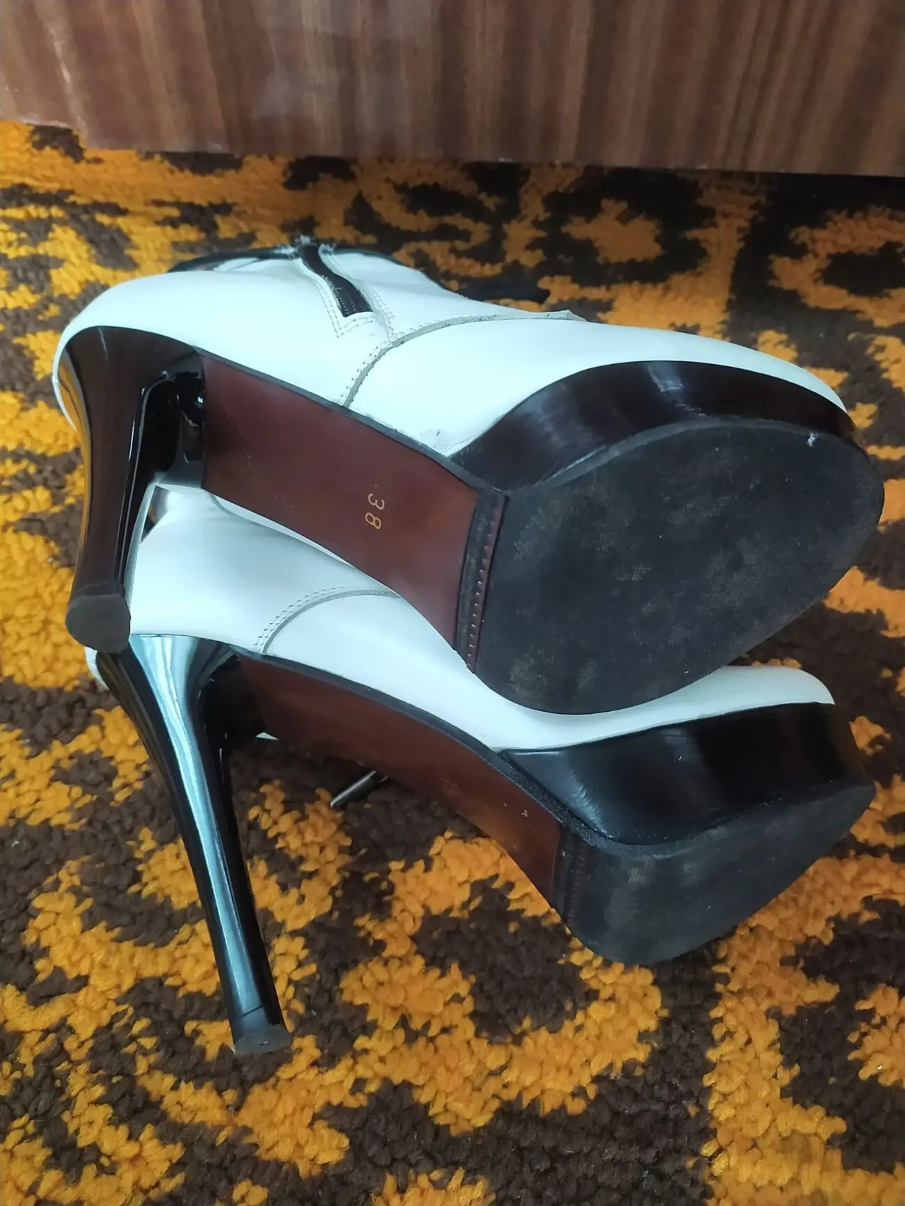 Ботильоны женские из натуральной кожи 38р 5