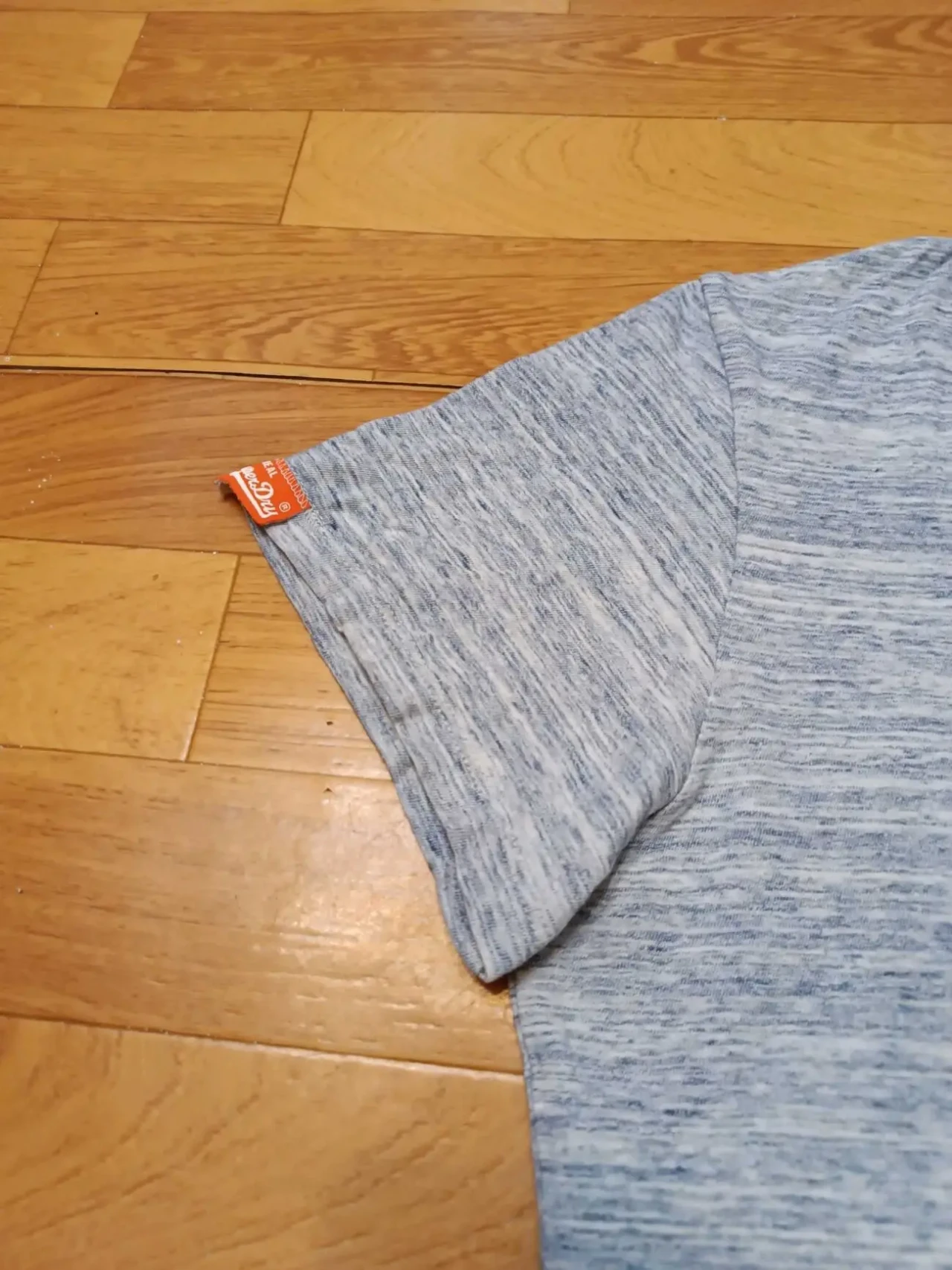 якісна брендова стильна футболка 5