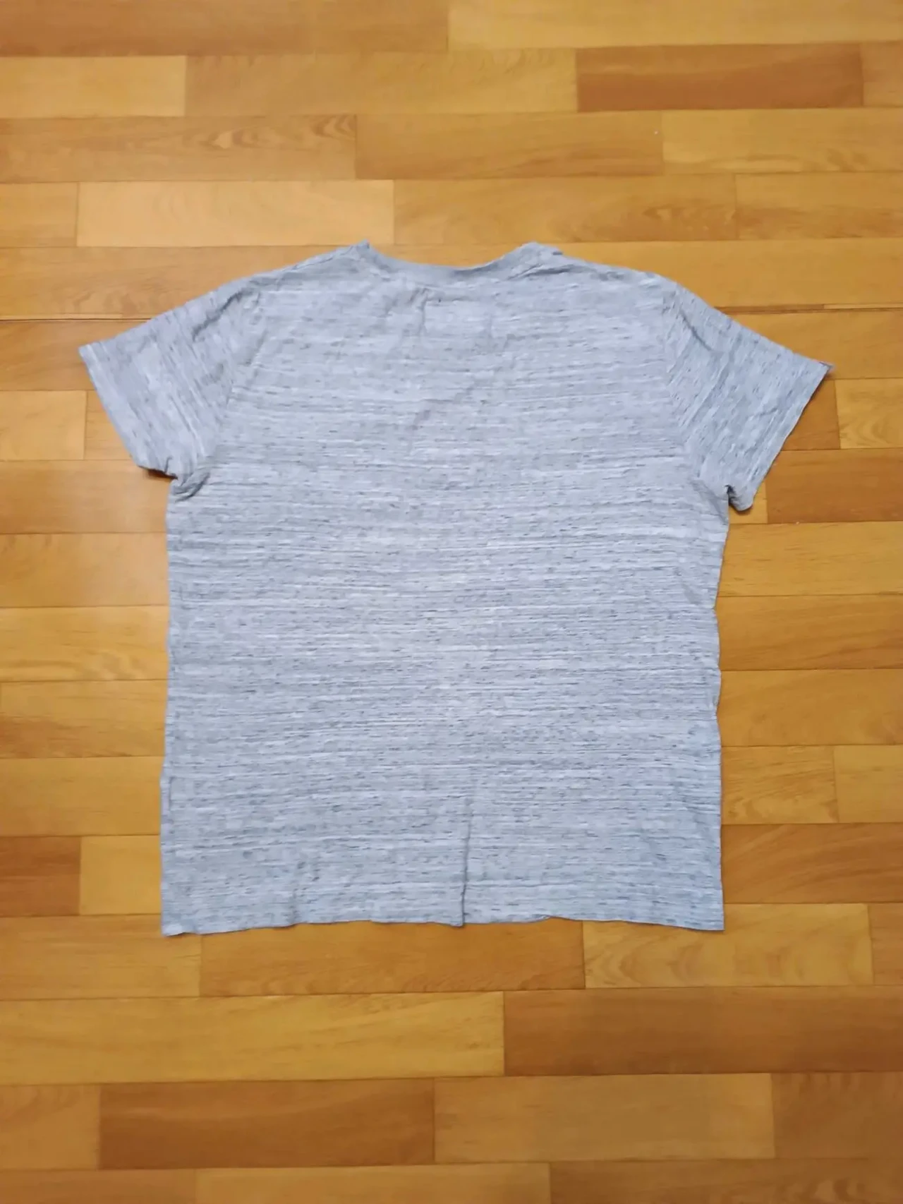 якісна брендова стильна футболка 3