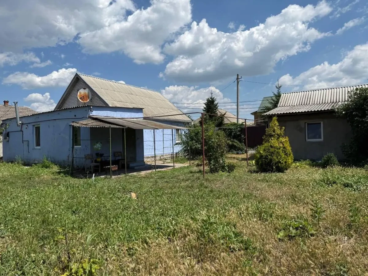 Продам дом в Приднепровске. Два дома на участке 2