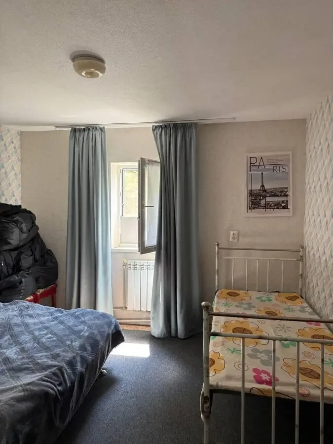 Продам дом в Приднепровске. Два дома на участке 5